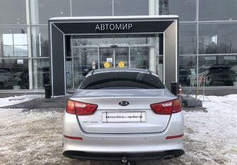 Подержанный автомобиль Kia Optima Sedan 2015 года (6 фото)