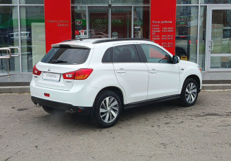 Подержанный автомобиль Mitsubishi ASX 2014 года (5 фото)