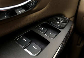 Подержанный автомобиль Kia Carnival 2019 года (14 фото)