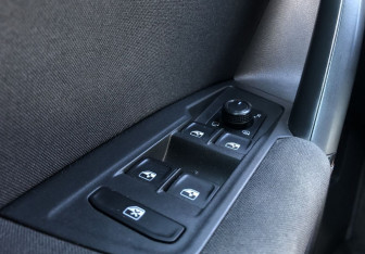 Подержанный автомобиль Volkswagen Tiguan 2019 года (13 фото)