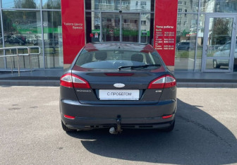 Подержанный автомобиль Ford Mondeo Sedan 2008 года (6 фото)