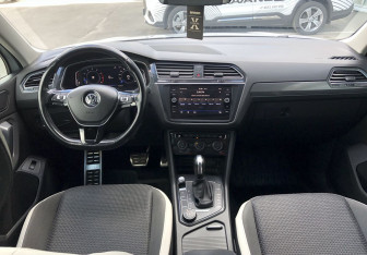 Подержанный автомобиль Volkswagen Tiguan 2019 года (10 фото)
