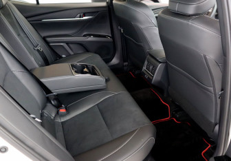 Новый Toyota Camry Sedan 2025 (15 фото)