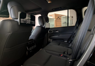 Новый Toyota Land Cruiser Suv 2025 (13 фото)