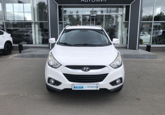 Подержанный автомобиль Hyundai ix35 2012 года (2 фото)
