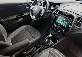 Подержанный автомобиль Renault Kaptur 2019 года (14 фото)