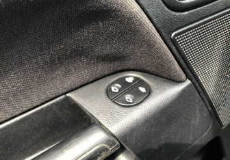 Подержанный автомобиль Ford Fusion 2007 года (12 фото)