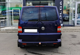 Подержанный автомобиль Volkswagen Caravelle 2007 года (6 фото)