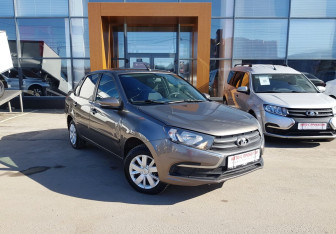 Подержанный автомобиль LADA (ВАЗ) Granta Sedan 2018 года (3 фото)