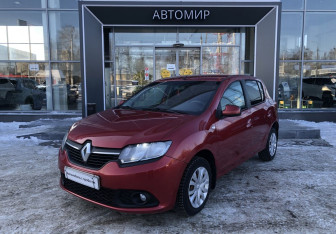 Подержанный автомобиль Renault Sandero 2014 года (1 фото)