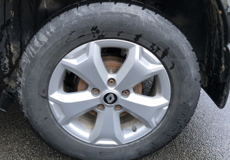 Подержанный автомобиль Renault Duster 2021 года (16 фото)