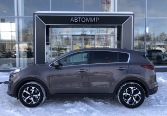 Подержанный автомобиль Kia Sportage 2020 года (8 фото)
