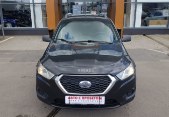 Подержанный автомобиль Datsun mi-DO 2015 года (2 фото)