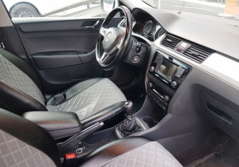 Подержанный автомобиль Skoda Rapid Liftback 2017 года (9 фото)