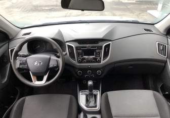 Подержанный автомобиль Hyundai Creta 2018 года (11 фото)