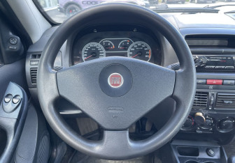 Подержанный автомобиль Fiat Albea 2011 года (11 фото)