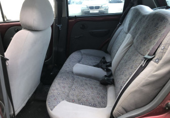 Подержанный автомобиль Daewoo Matiz 2009 года (11 фото)