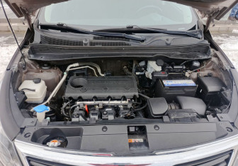 Подержанный автомобиль Kia Sportage 2011 года (11 фото)