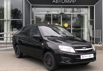 Подержанный автомобиль LADA (ВАЗ) Granta Liftback 2015 года (3 фото)