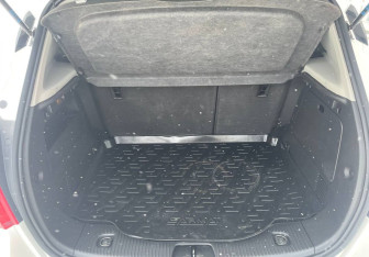 Подержанный автомобиль Opel Mokka 2013 года (12 фото)