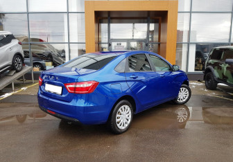 Подержанный автомобиль LADA (ВАЗ) Vesta Sedan 2021 года (5 фото)