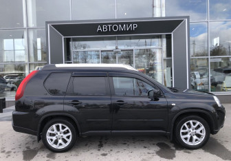 Подержанный автомобиль Nissan X-Trail 2013 года (4 фото)