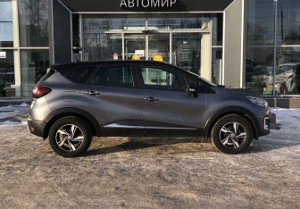 Подержанный автомобиль Renault Kaptur 2016 года (4 фото)