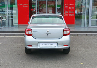 Подержанный автомобиль Renault Logan Sedan 2016 года (6 фото)