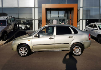 Подержанный автомобиль LADA (ВАЗ) Kalina Sedan 2010 года (8 фото)