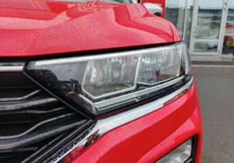 Подержанный автомобиль Volkswagen T-Roc 2020 года (9 фото)