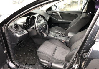 Подержанный автомобиль Mazda 3 Sedan 2012 года (9 фото)