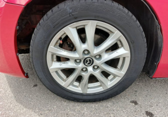 Подержанный автомобиль Mazda 3 Sedan 2013 года (10 фото)