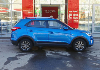 Подержанный автомобиль Hyundai Creta 2021 года (4 фото)