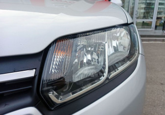 Подержанный автомобиль Renault Logan Sedan 2016 года (9 фото)