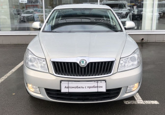 Подержанный автомобиль Skoda Octavia Liftback 2013 года (2 фото)