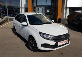 Подержанный автомобиль LADA (ВАЗ) Granta Liftback 2022 года (3 фото)