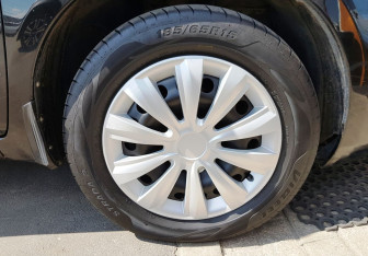 Подержанный автомобиль Nissan Note 2007 года (12 фото)