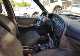 Подержанный автомобиль Chevrolet Niva 2017 года (9 фото)