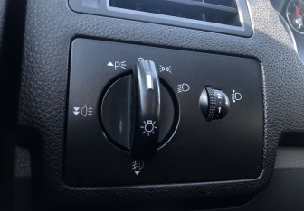 Подержанный автомобиль Ford C-MAX 2007 года (14 фото)