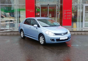 Подержанный автомобиль Nissan Tiida Sedan 2012 года (3 фото)