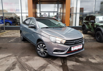Подержанный автомобиль LADA (ВАЗ) Vesta Sedan 2016 года (3 фото)