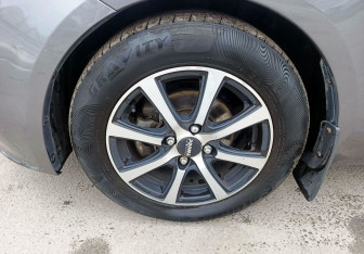 Подержанный автомобиль Kia Rio Sedan 2017 года (10 фото)