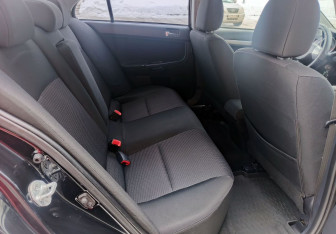Подержанный автомобиль Mitsubishi Lancer Sedan 2008 года (16 фото)