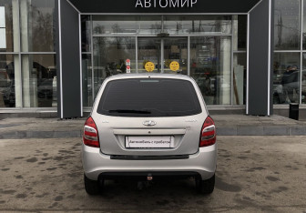 Подержанный автомобиль LADA (ВАЗ) Kalina Wagon 2014 года (6 фото)