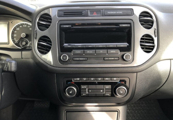 Подержанный автомобиль Volkswagen Tiguan 2013 года (14 фото)