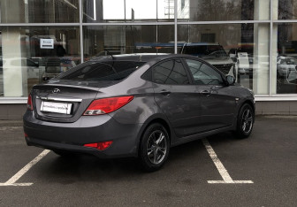 Подержанный автомобиль Hyundai Solaris Sedan 2016 года (5 фото)