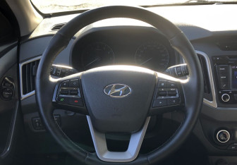 Подержанный автомобиль Hyundai Creta 2018 года (13 фото)