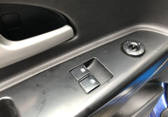 Подержанный автомобиль Kia Ceed Hatchback 2007 года (13 фото)