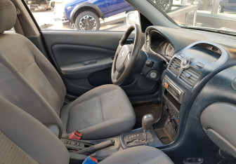Подержанный автомобиль Nissan Almera Classic 2007 года (9 фото)