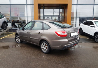 Подержанный автомобиль LADA (ВАЗ) Granta Hatchback 2019 года (7 фото)